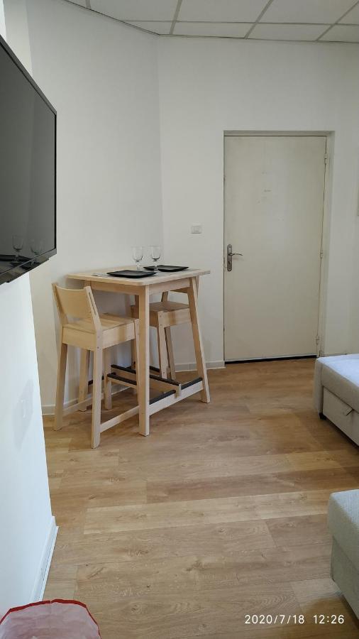 Studio Neuf Climatise Tout Equipe #3 Toulon Dış mekan fotoğraf